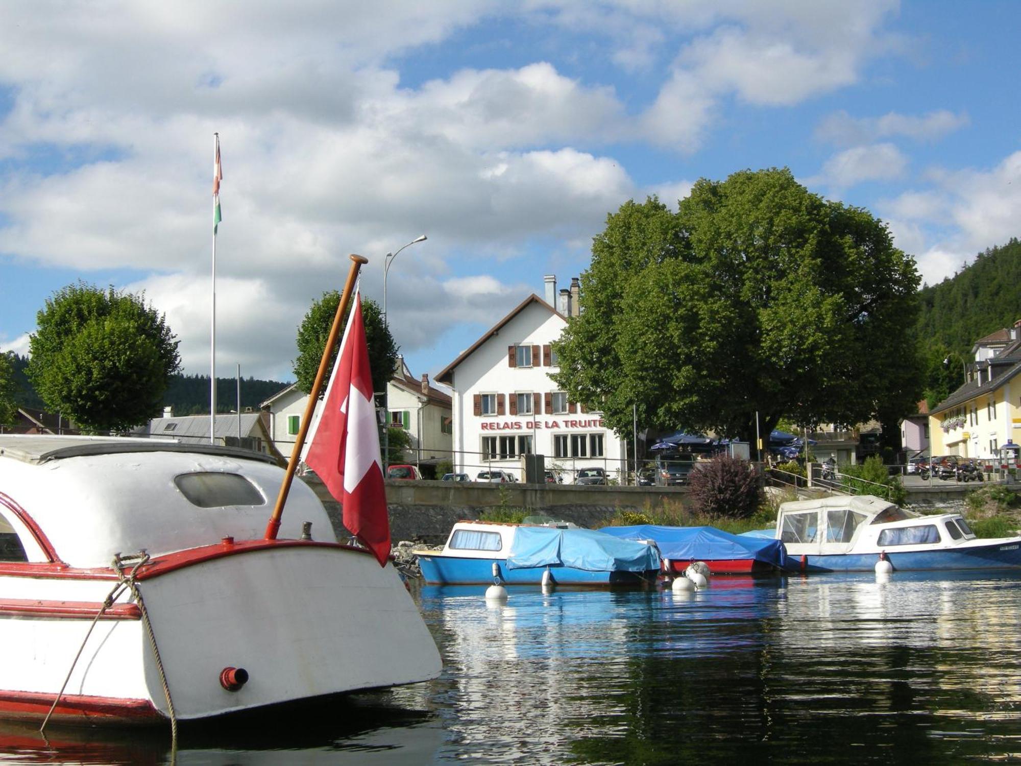 Hotel De La Truite & Spa Le Petit Nautilus Le Pont Exterior photo